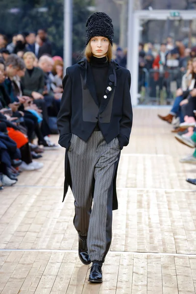 Look 52